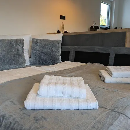 Dein Bergnest ميدهباخ